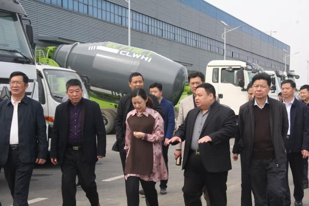 鼓后劲十足黄陂区长区政协主席副区长领导一行视察程力重工汽车产业园